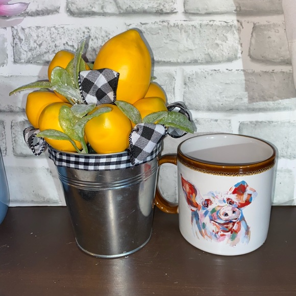 Farmhouse Lemon Bouquet Buffalo plaid Greenery - Picture 5 of 11